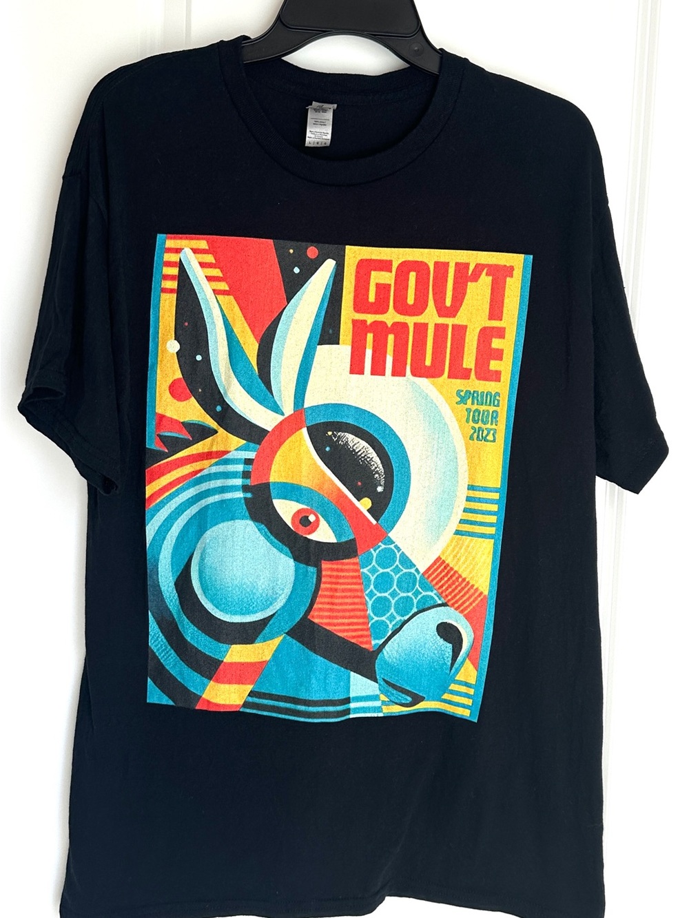 Gildan Black T‑Shirt with Multicolor Gov't Mule Graphic